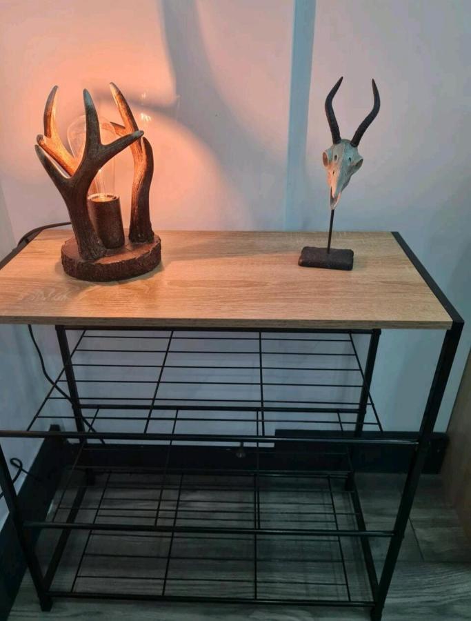 Charming 1-Bed Apartment In بيبلز المظهر الخارجي الصورة